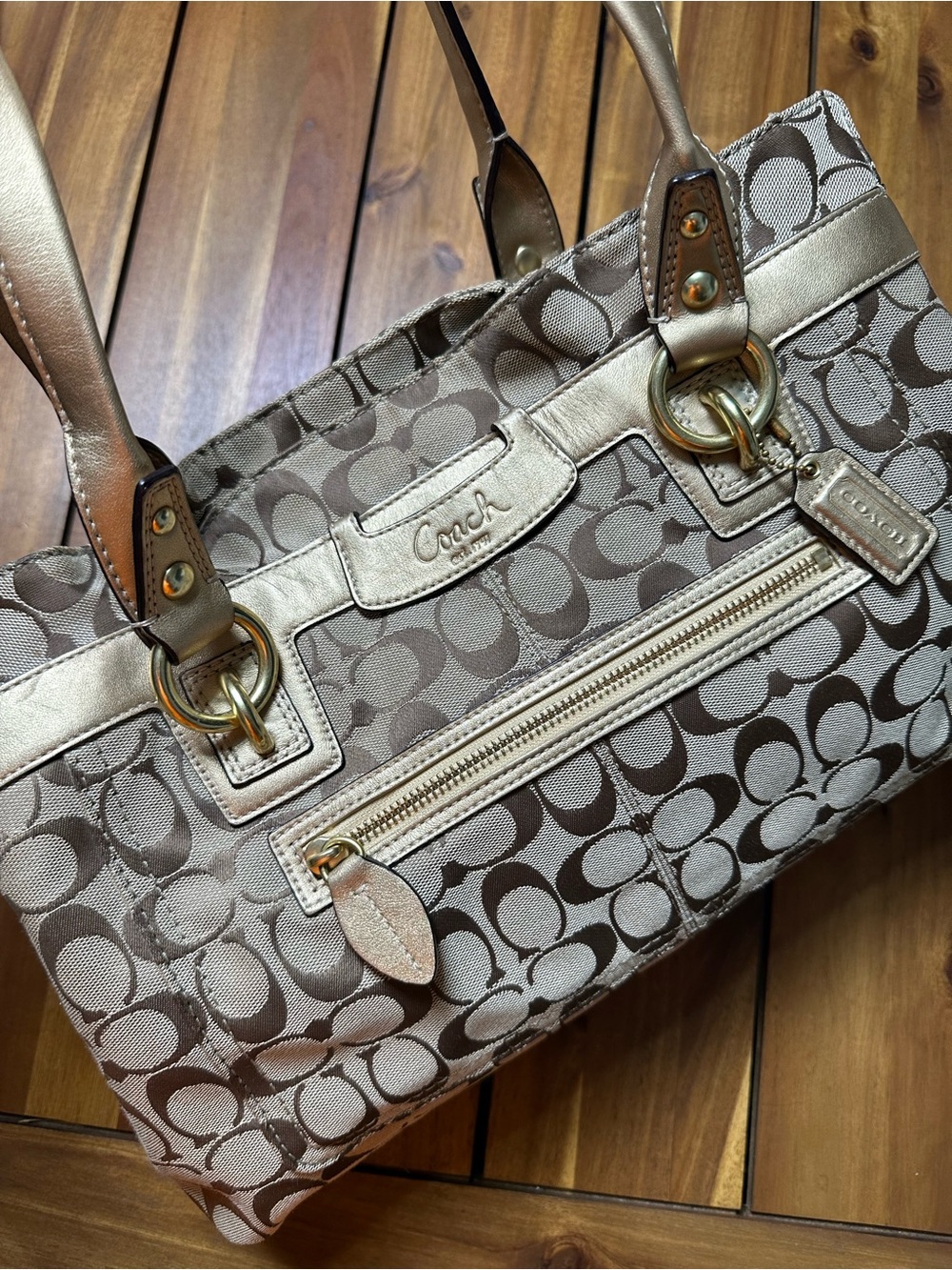 Coach Penelope Khaki/Tan Signature Jacquard Shoulder Bag F14692 - Picture 4 of 11